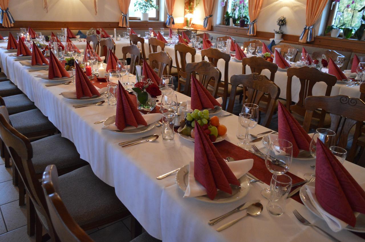 Hotel Gaestehaus Zur Schoenen Aussicht à Wies Extérieur photo